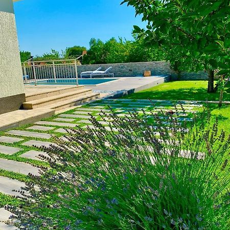 Villa Endi,A Gem Near Sibenik Unesic Екстериор снимка