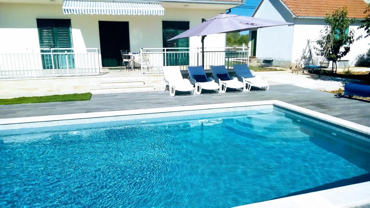 Villa Endi,A Gem Near Sibenik Unesic Екстериор снимка