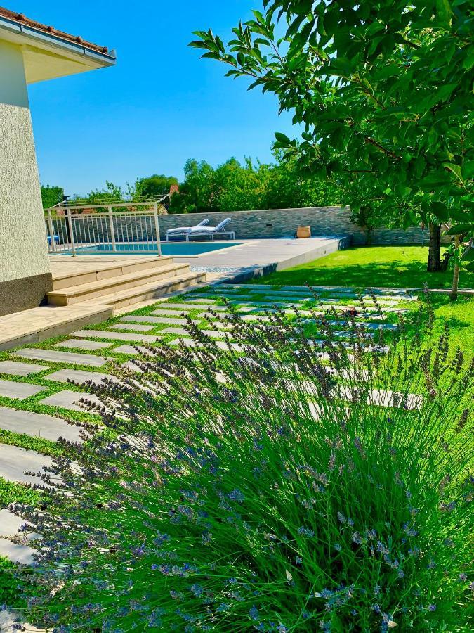 Villa Endi,A Gem Near Sibenik Unesic Екстериор снимка