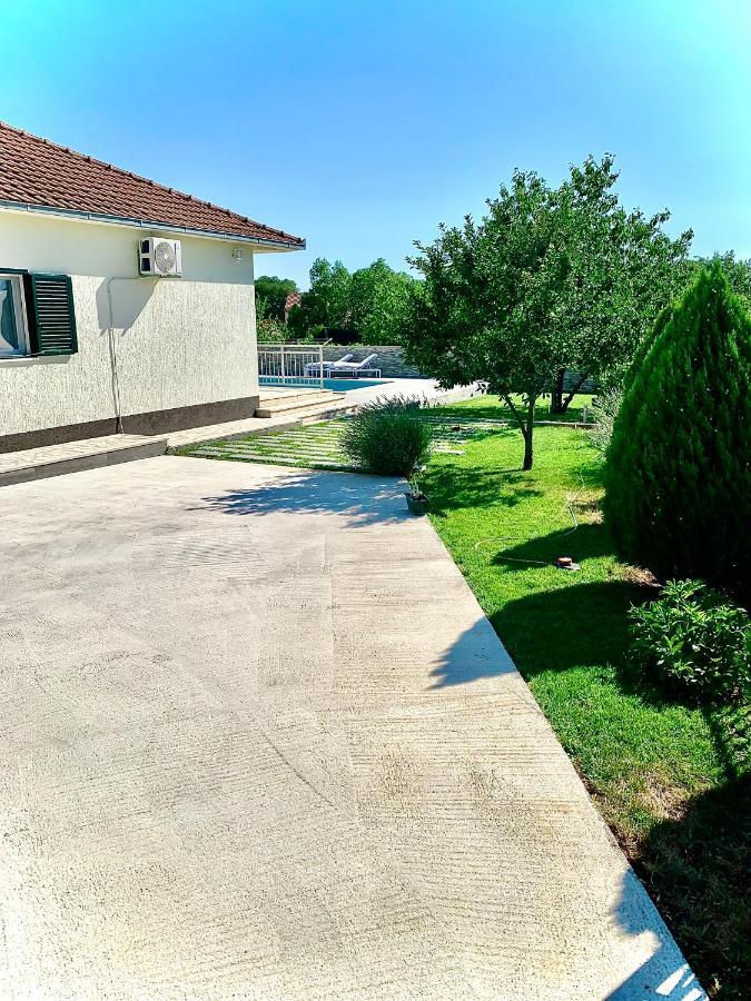 Villa Endi,A Gem Near Sibenik Unesic Екстериор снимка